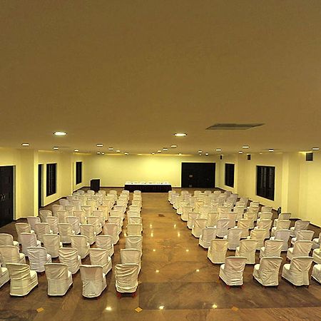 Amritara Ambatty Greens Resort Virajpet Bagian luar foto