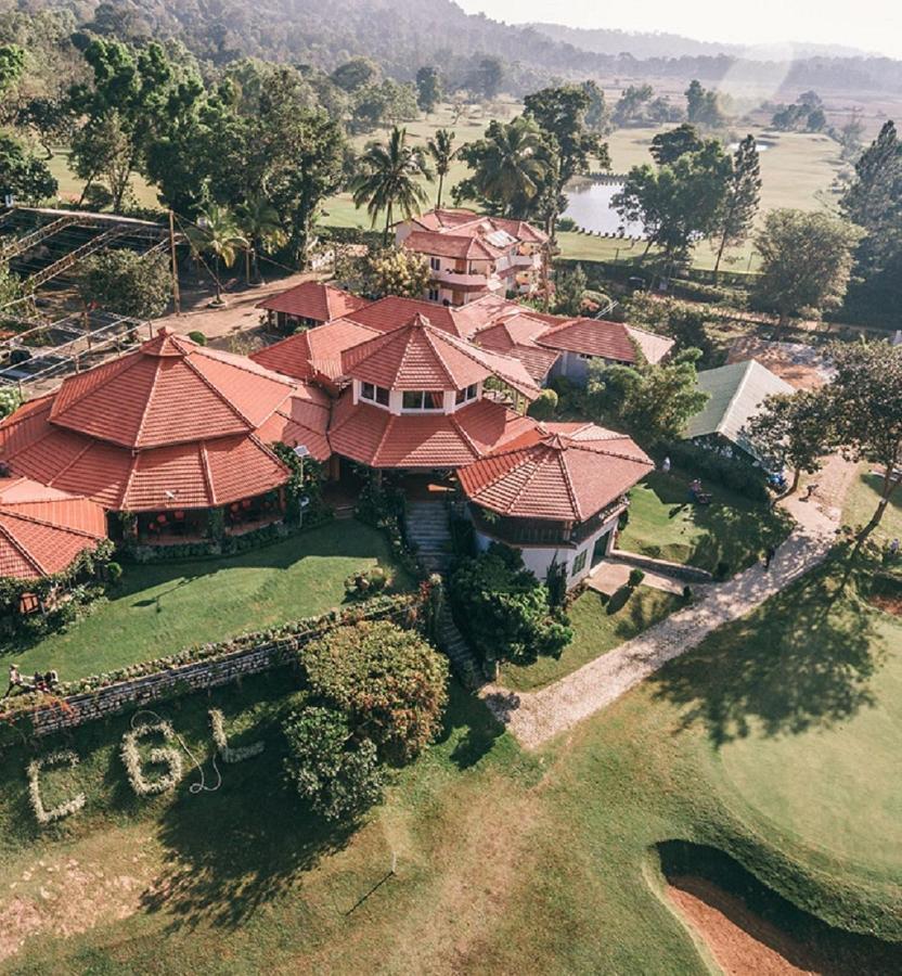 Amritara Ambatty Greens Resort Virajpet Bagian luar foto