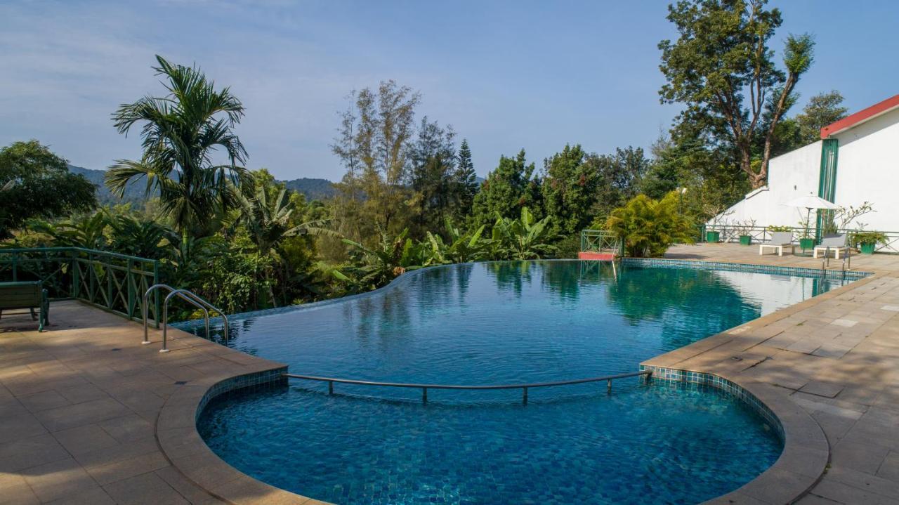 Amritara Ambatty Greens Resort Virajpet Bagian luar foto