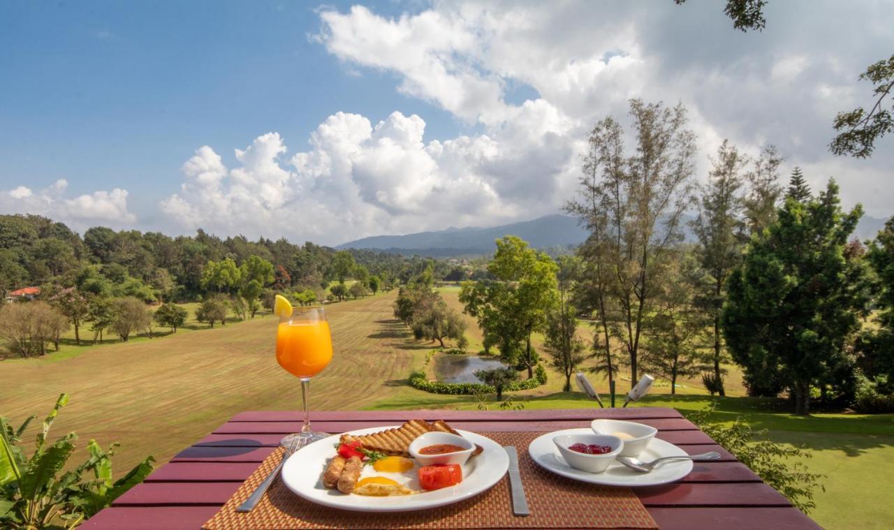 Amritara Ambatty Greens Resort Virajpet Bagian luar foto