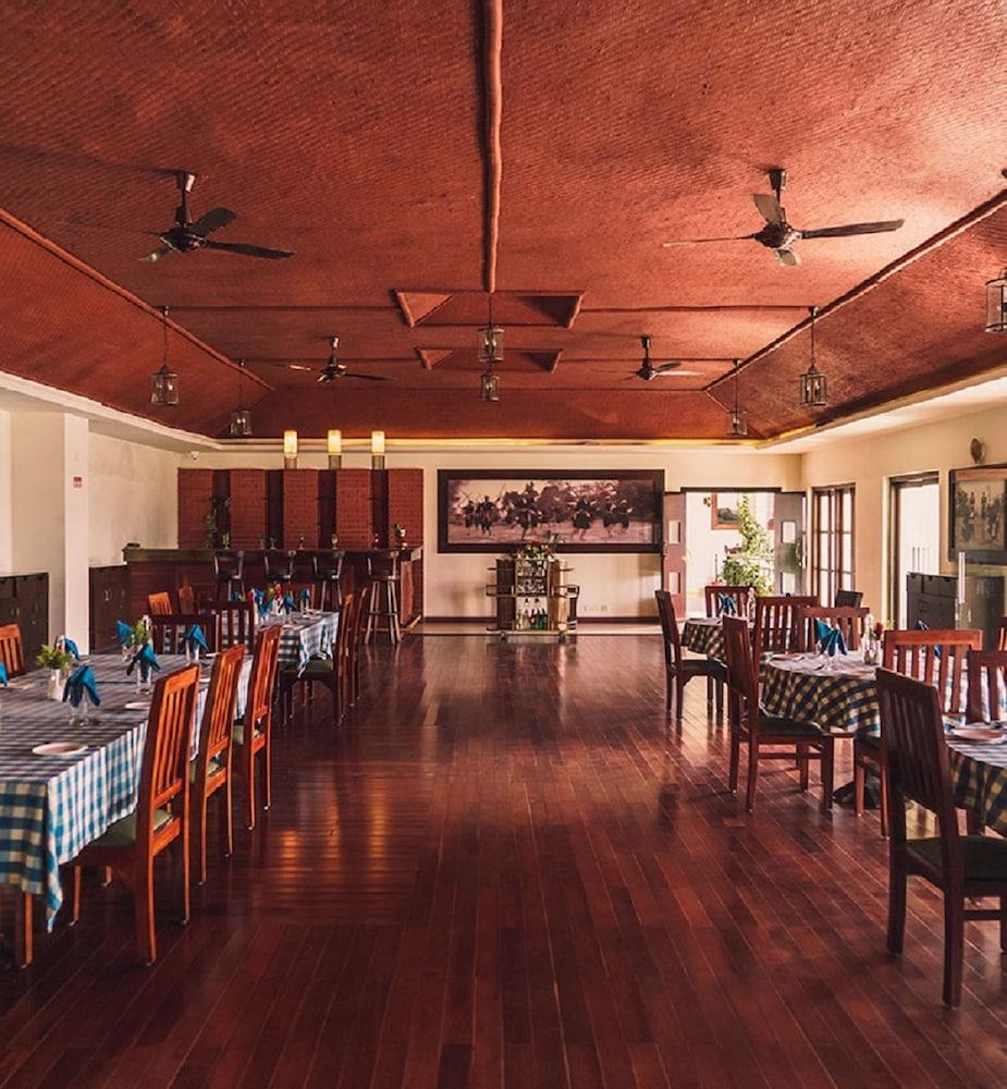 Amritara Ambatty Greens Resort Virajpet Bagian luar foto