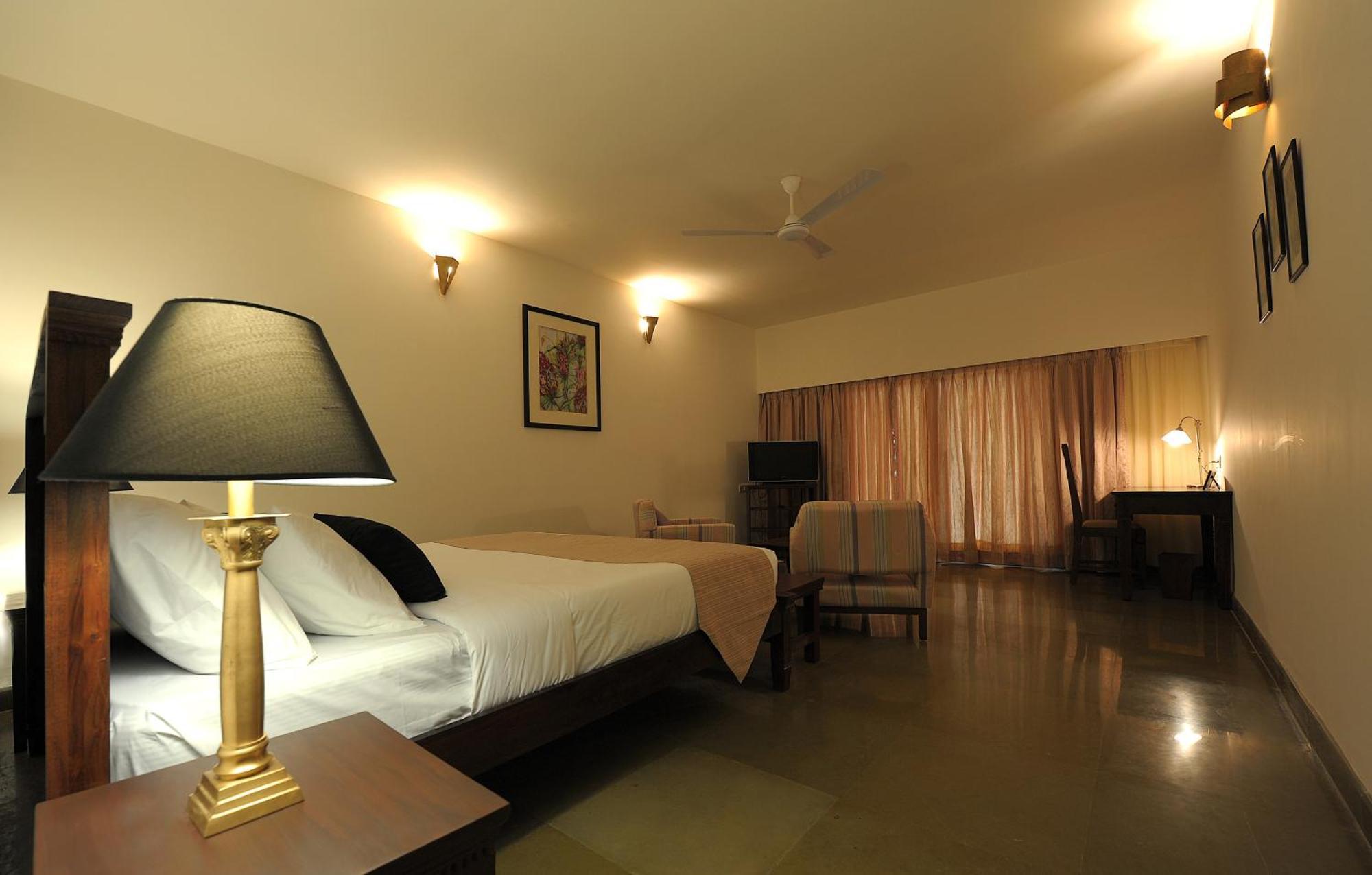 Amritara Ambatty Greens Resort Virajpet Bagian luar foto
